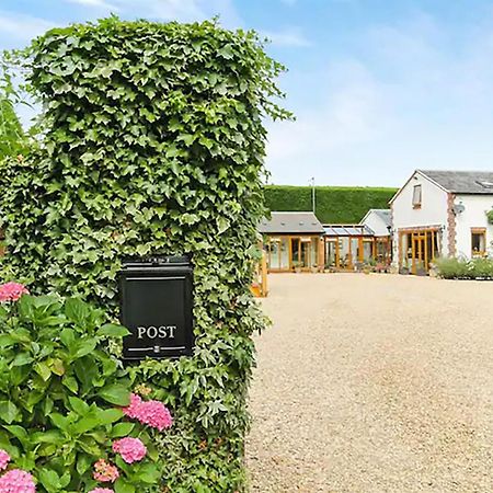 Stable Lodge - Boutique Bed & Breakfast Shurdington Bagian luar foto