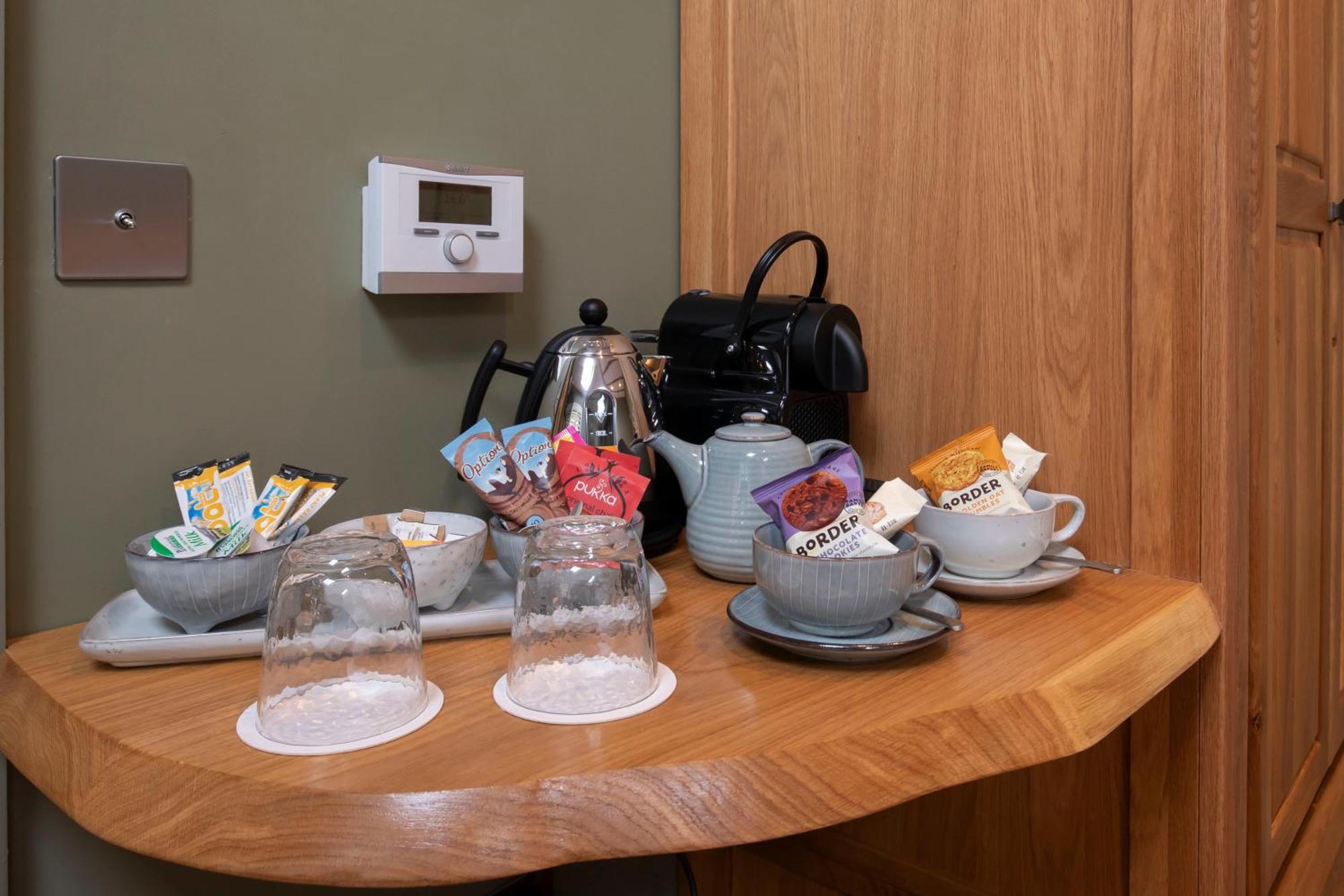 Stable Lodge - Boutique Bed & Breakfast Shurdington Bagian luar foto