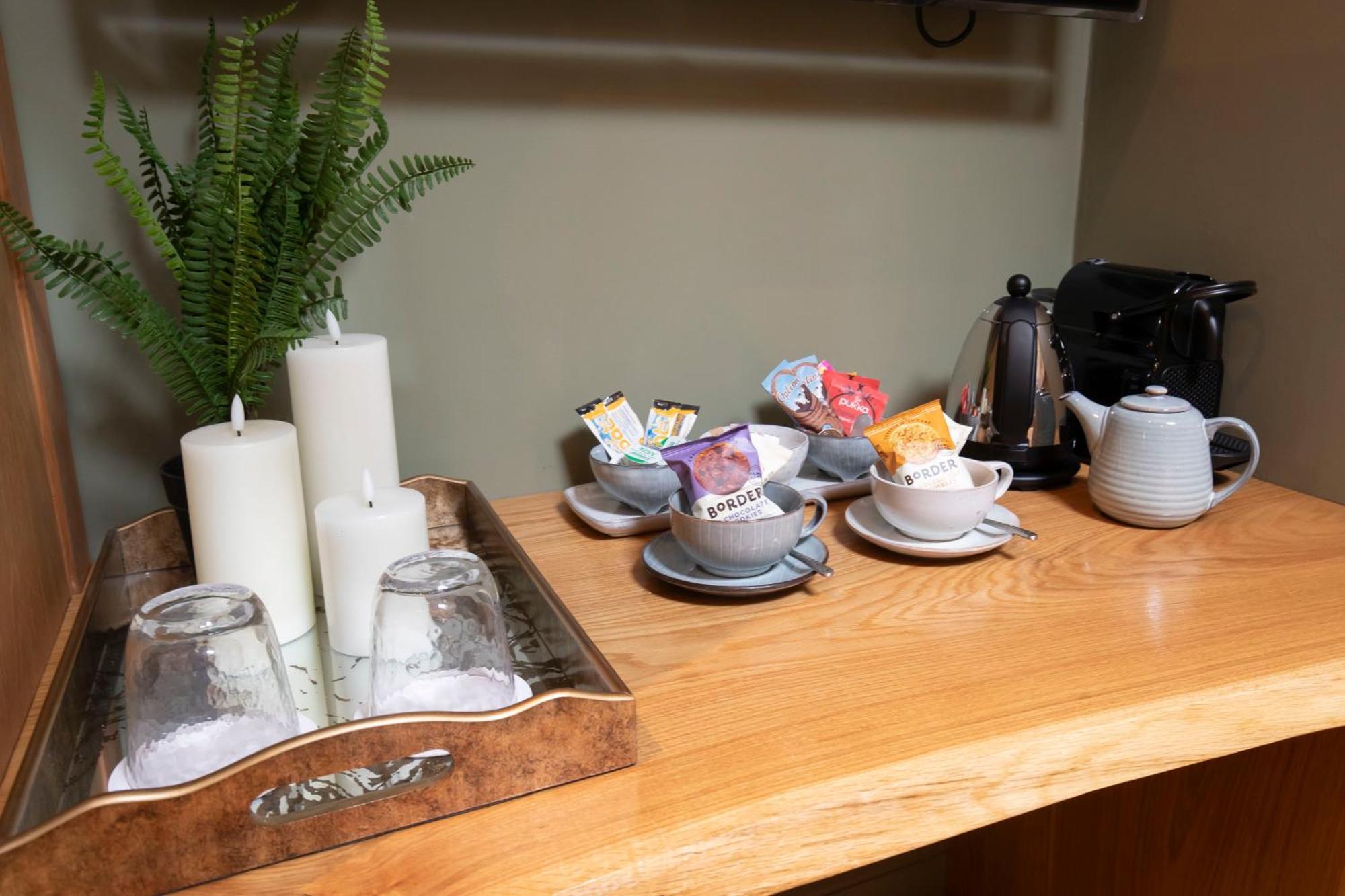 Stable Lodge - Boutique Bed & Breakfast Shurdington Bagian luar foto