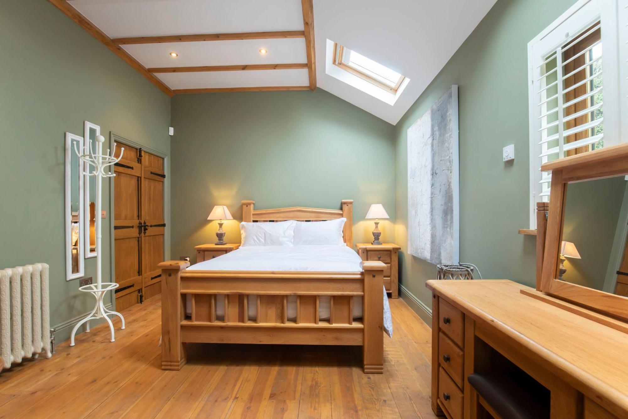 Stable Lodge - Boutique Bed & Breakfast Shurdington Bagian luar foto