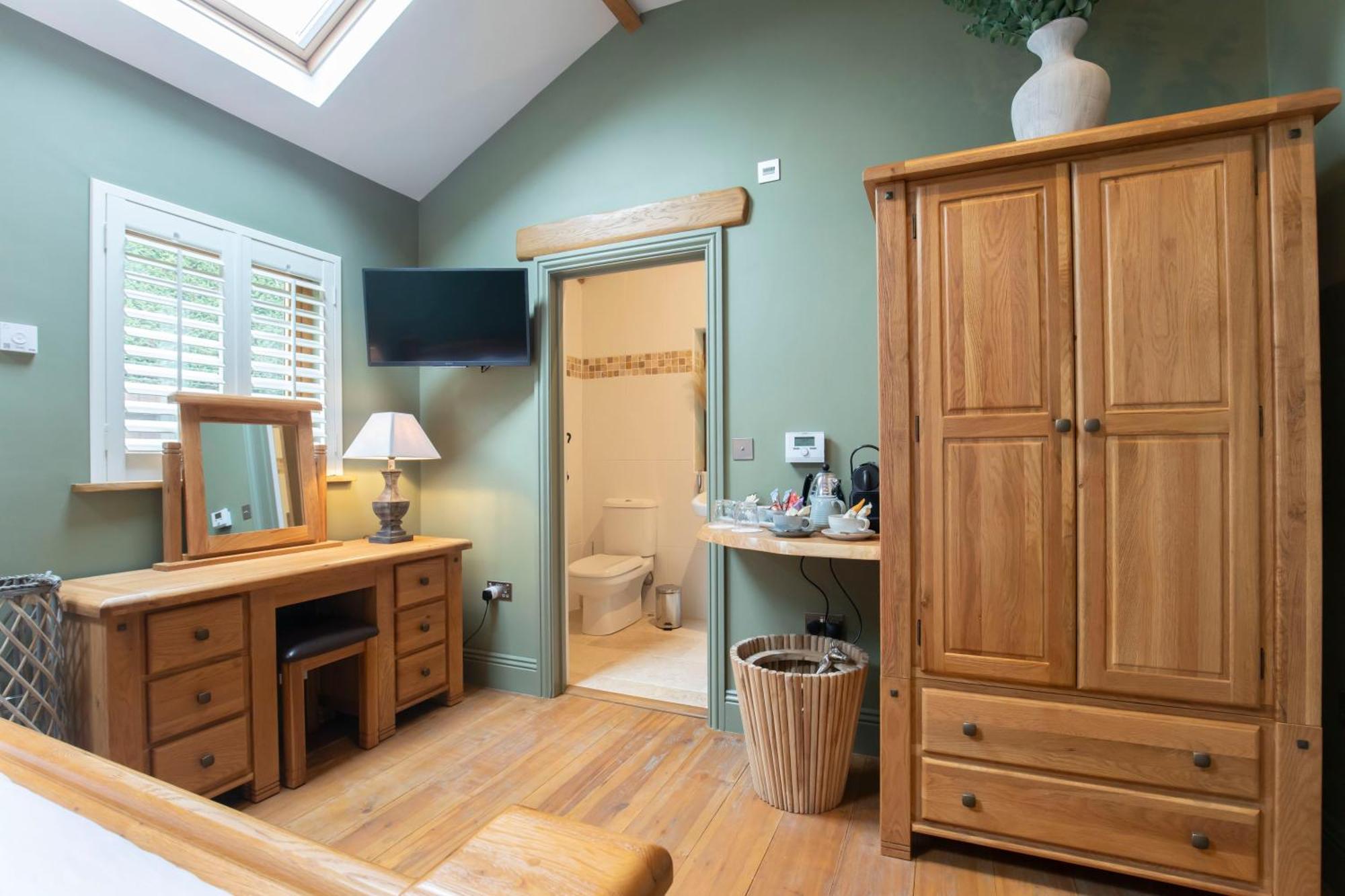 Stable Lodge - Boutique Bed & Breakfast Shurdington Bagian luar foto