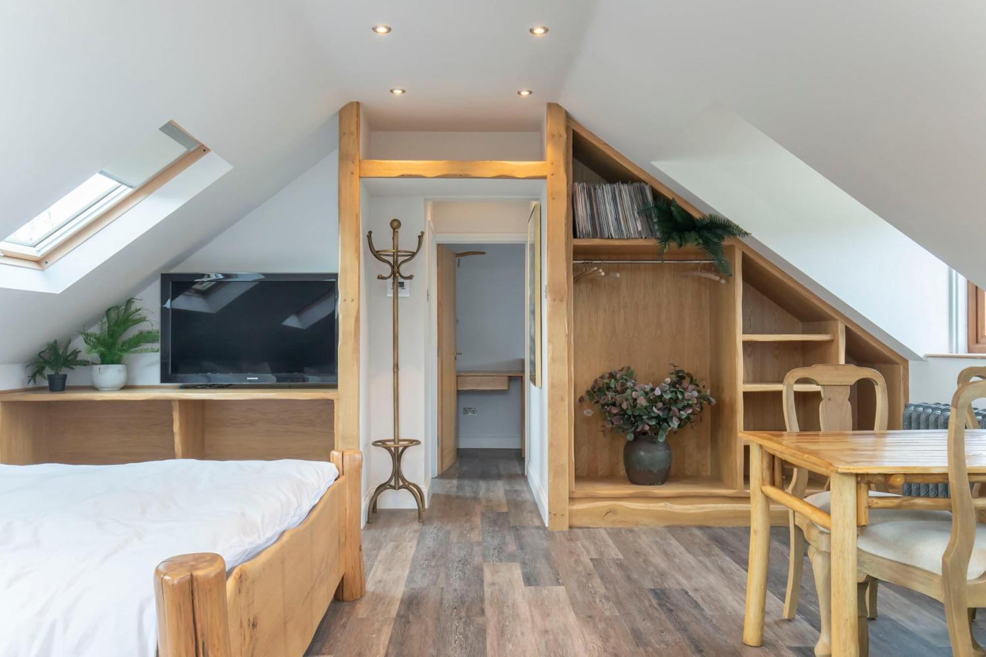 Stable Lodge - Boutique Bed & Breakfast Shurdington Bagian luar foto