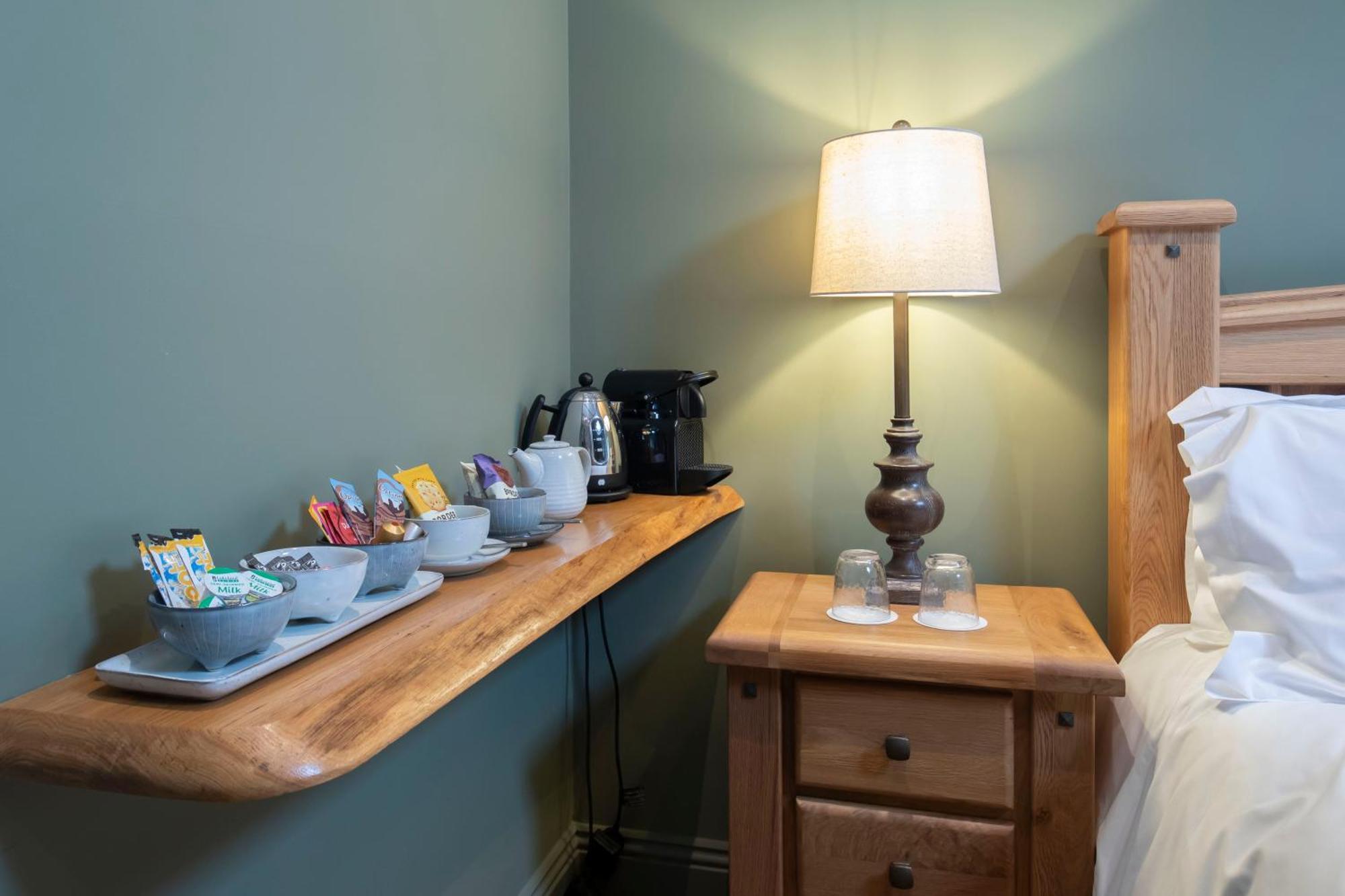 Stable Lodge - Boutique Bed & Breakfast Shurdington Bagian luar foto