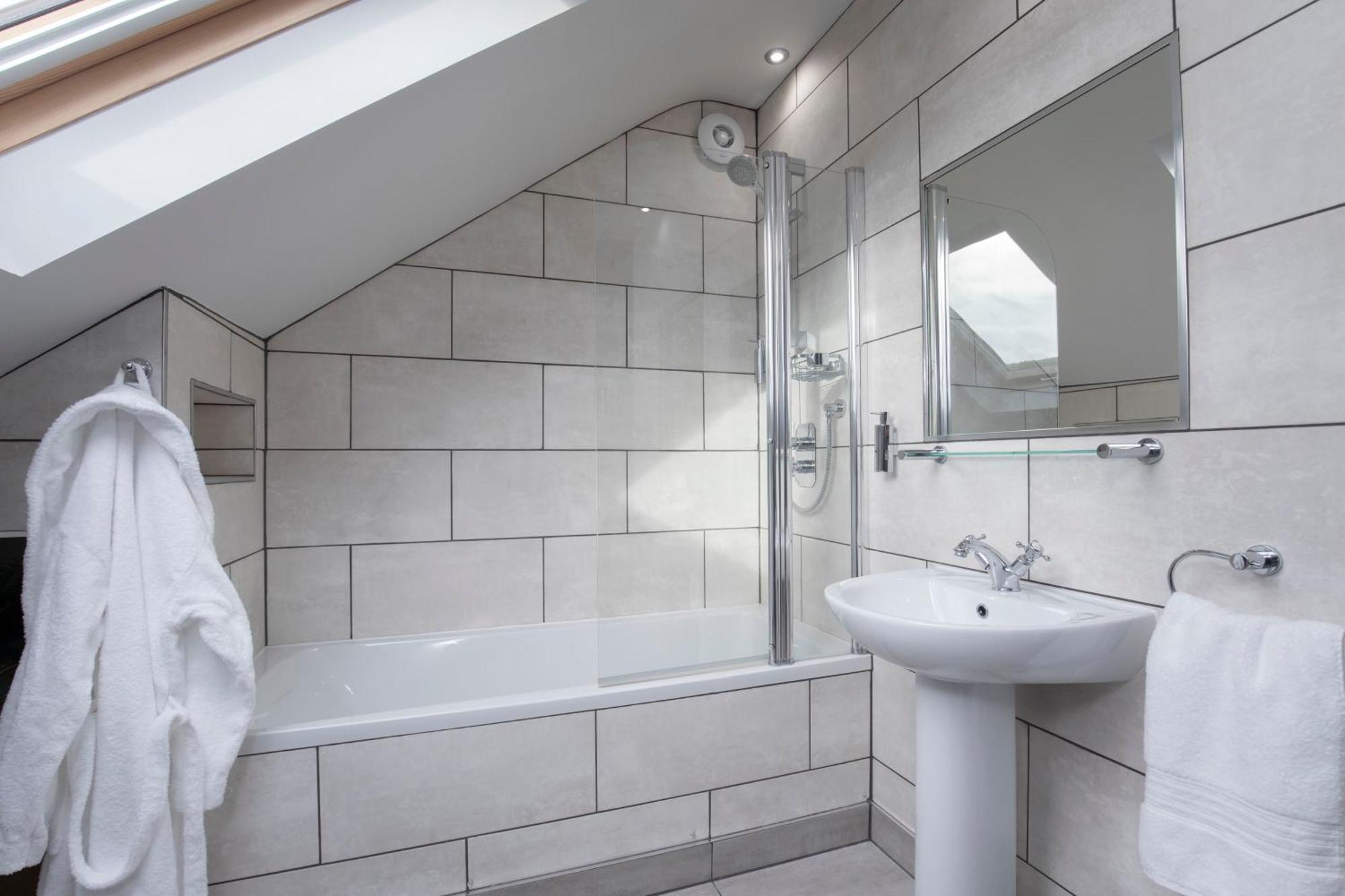 Stable Lodge - Boutique Bed & Breakfast Shurdington Bagian luar foto