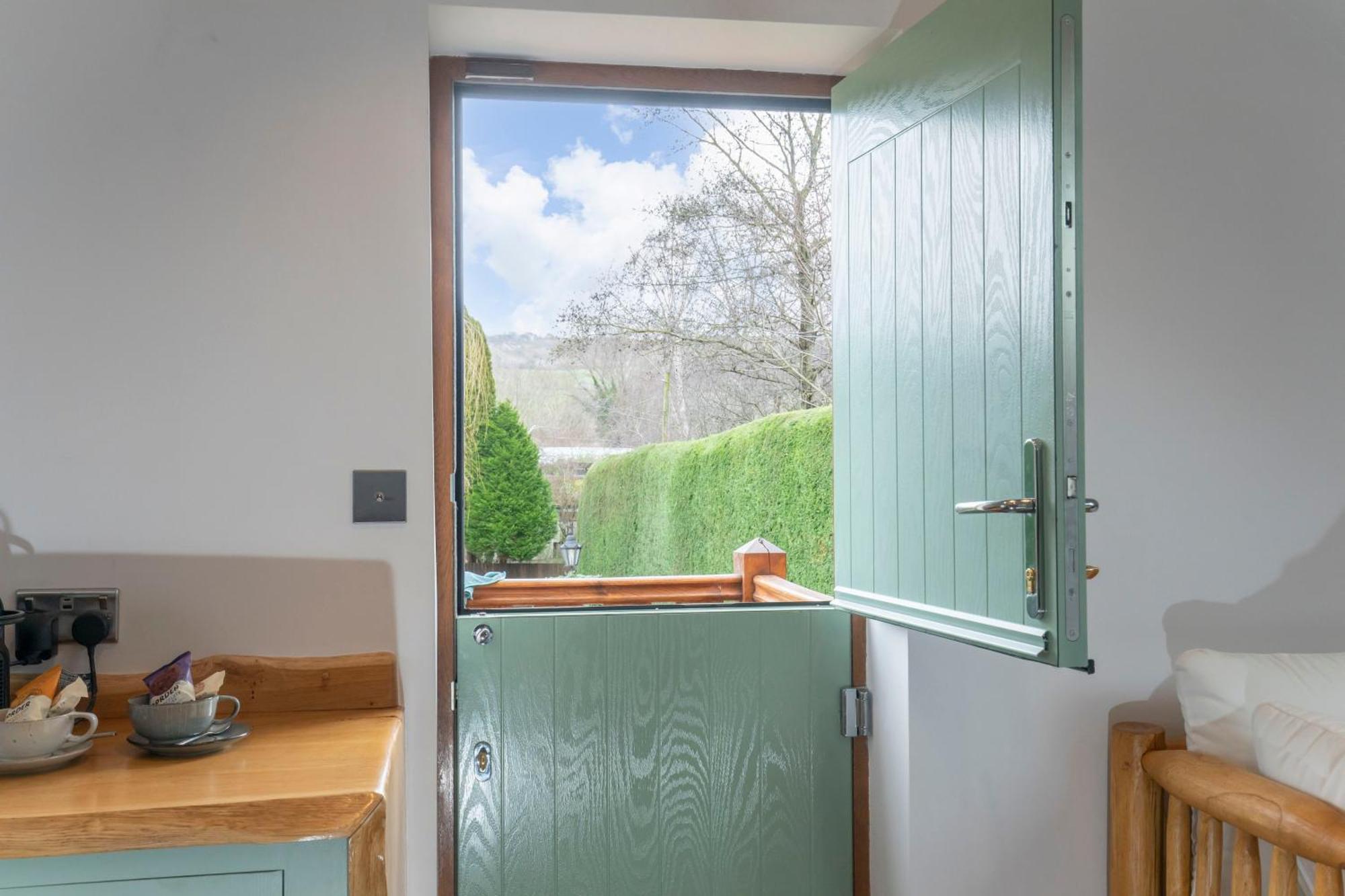 Stable Lodge - Boutique Bed & Breakfast Shurdington Bagian luar foto
