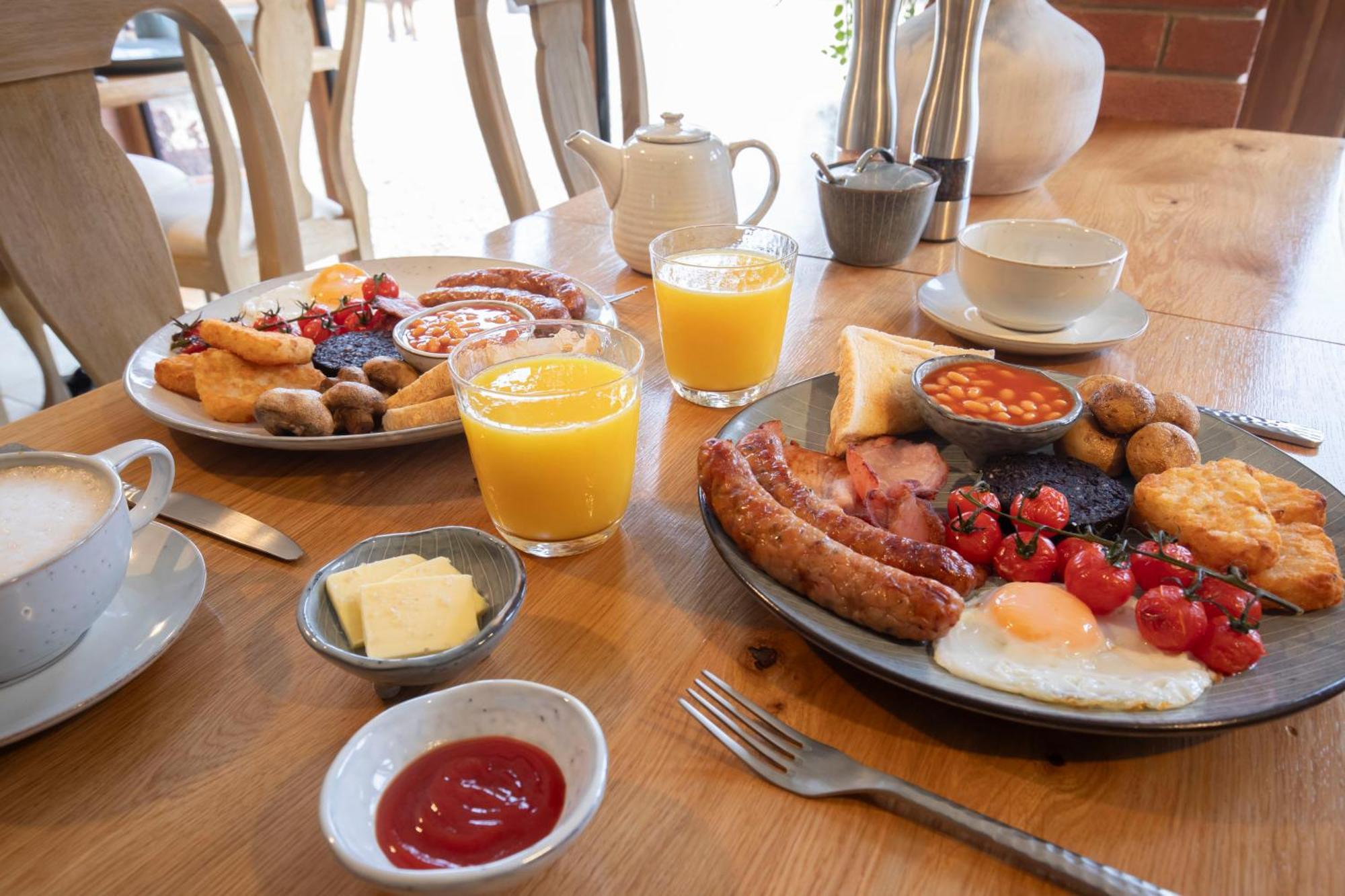 Stable Lodge - Boutique Bed & Breakfast Shurdington Bagian luar foto